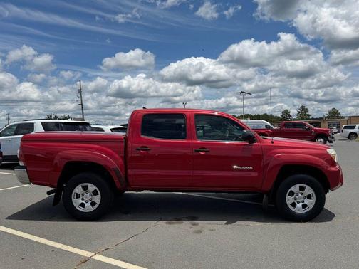 Barcelona Red Metallic 2014 Toyota Tacoma PreRunner