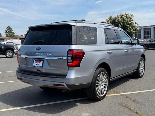 Silver Metallic 2023 Ford Expedition Limited