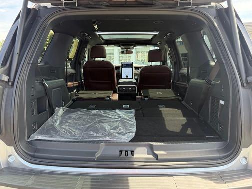 Silver Metallic 2023 Ford Expedition Limited