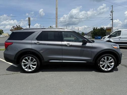 2022 Ford Explorer Platinum