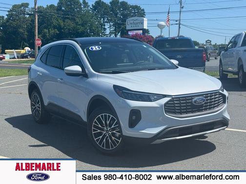 Space Silver Metallic 2025 Ford Escape PHEV SE
