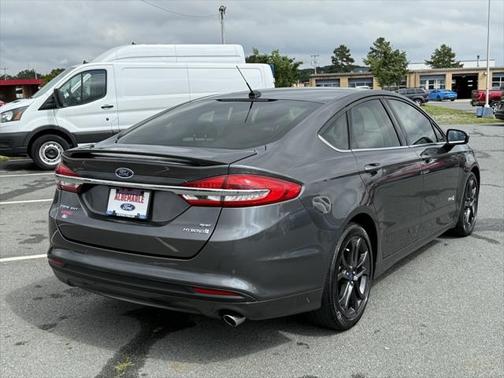 2018 Ford Fusion Hybrid SE