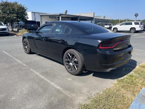 2016 Dodge Charger SE