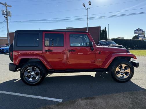2017 Jeep Wrangler Unlimited Sahara