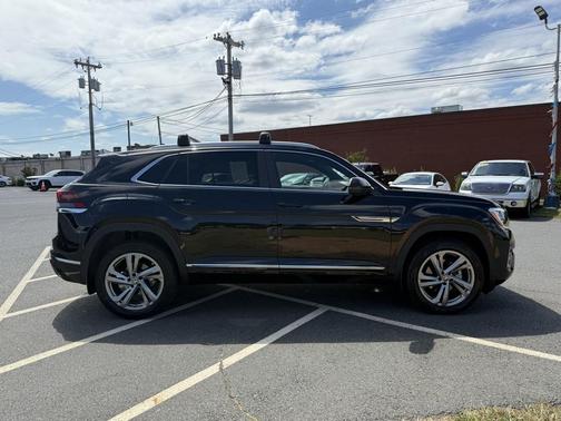 2024 Volkswagen Atlas Cross Sport 2.0T SEL