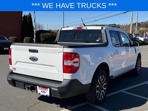 Oxford White 2022 Ford Maverick Lariat