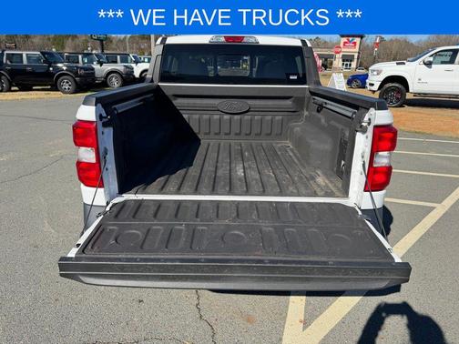 Oxford White 2022 Ford Maverick Lariat