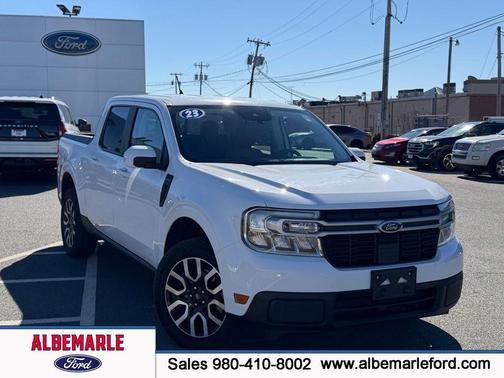 Oxford White 2022 Ford Maverick Lariat