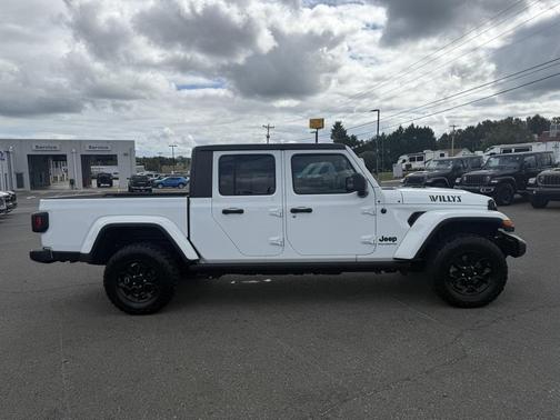 2023 Jeep Gladiator Willys 4x4