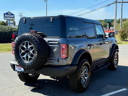 Carbonized Gray Metallic 2025 Ford Bronco Badlands