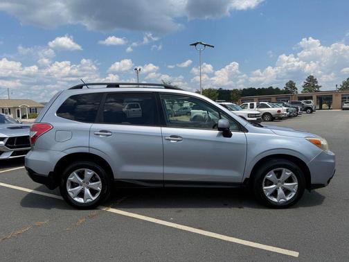 Ice Silver Metallic 2014 Subaru Forester 2.5i Premium