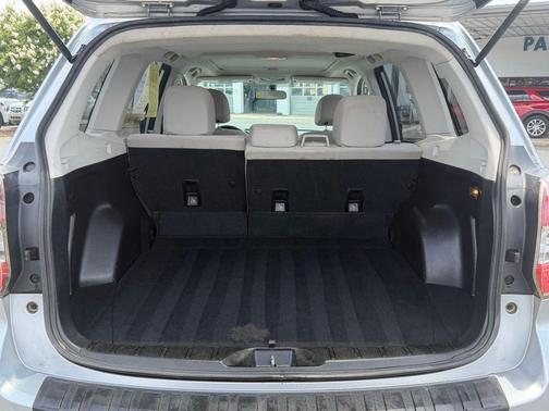 Ice Silver Metallic 2014 Subaru Forester 2.5i Premium