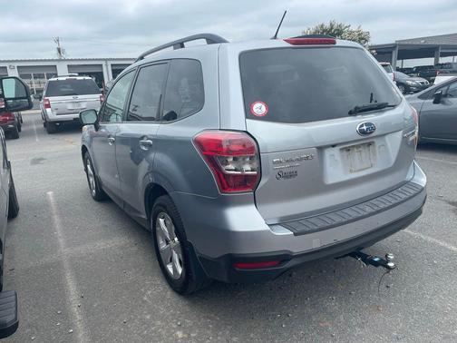 Ice Silver Metallic 2014 Subaru Forester 2.5i Premium