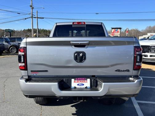 2024 RAM 2500 Big Horn Crew Cab 4x4 6'4' Box