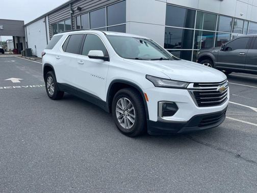 Summit White 2022 Chevrolet Traverse LT Leather