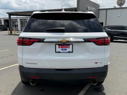 Summit White 2022 Chevrolet Traverse LT Leather