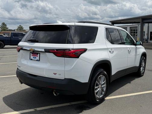 Summit White 2022 Chevrolet Traverse LT Leather
