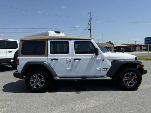 2020 Jeep Wrangler Unlimited Black and Tan 4X4