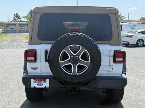 2020 Jeep Wrangler Unlimited Black and Tan 4X4