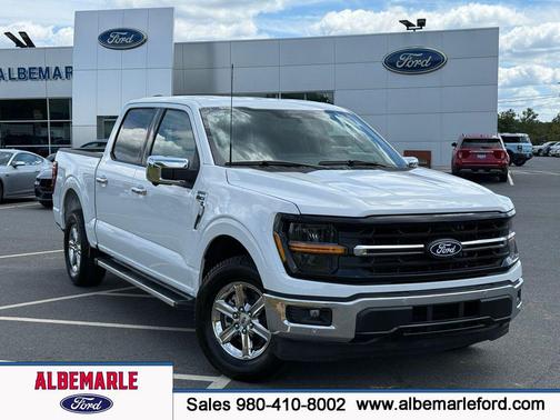 Oxford White 2025 Ford F-150 XLT Truck