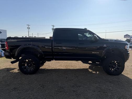 2022 RAM 2500 Big Horn Crew Cab 4x4 6'4' Box