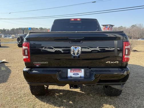 2022 RAM 2500 Big Horn Crew Cab 4x4 6'4' Box