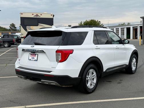 Oxford White 2020 Ford Explorer XLT