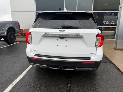Oxford White 2020 Ford Explorer XLT
