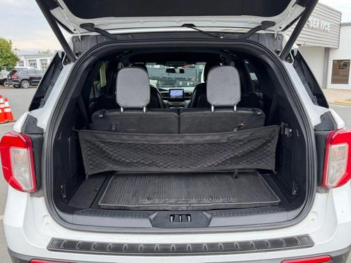 Oxford White 2020 Ford Explorer XLT