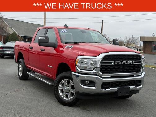 2024 RAM 2500 Big Horn Crew Cab 4x4 6'4' Box