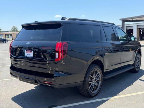 Agate Black Metallic 2026 Ford Expedition Max Platinum