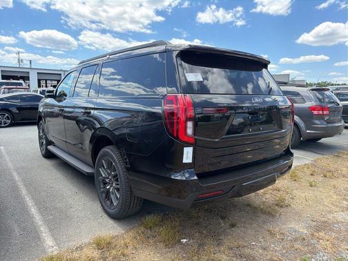 Agate Black Metallic 2026 Ford Expedition Max Platinum