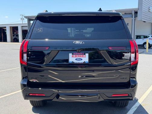 Agate Black Metallic 2026 Ford Expedition Max Platinum
