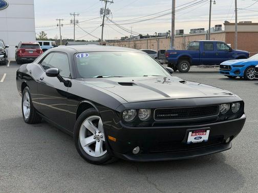 2013 Dodge Challenger SXT
