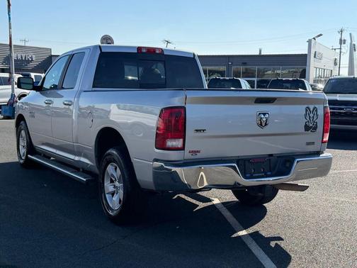 Bright Silver Metallic Clearcoat 2017 RAM 1500 SLT
