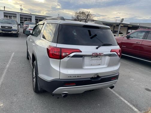 2019 GMC Acadia SLE-2