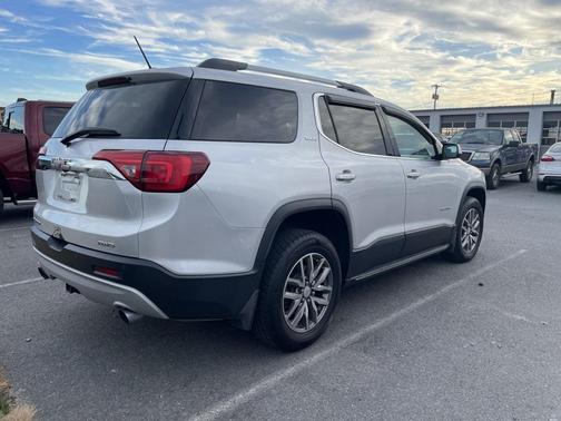 2019 GMC Acadia SLE-2