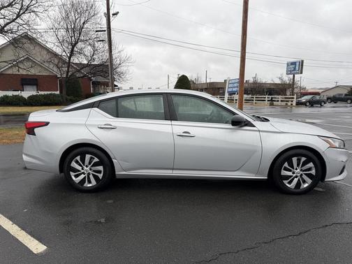 2020 Nissan Altima S FWD