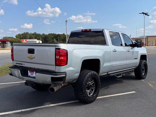 Silver Ice Metallic 2018 Chevrolet Silverado 2500 LT