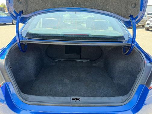 Vivid Blue Pearlcoat 2016 Chrysler 200 Limited