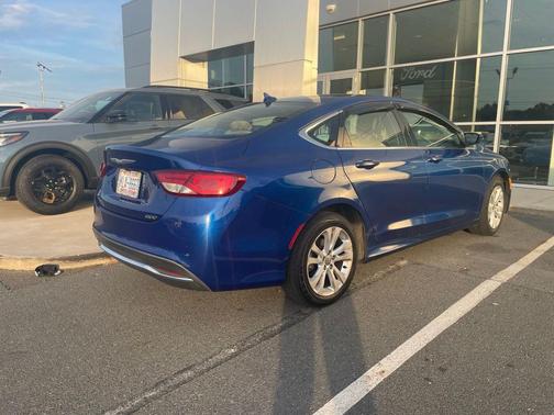Vivid Blue Pearlcoat 2016 Chrysler 200 Limited