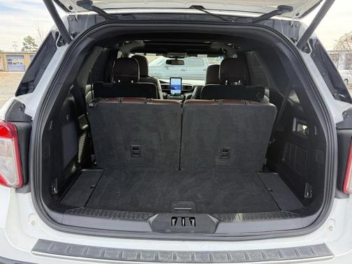 2021 Ford Explorer Platinum