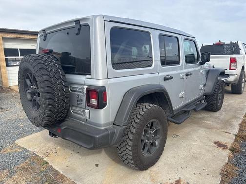 2024 Jeep Wrangler Willys