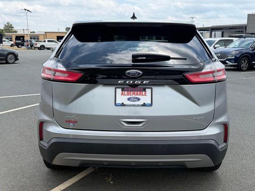 Silver Metallic 2023 Ford Edge SEL