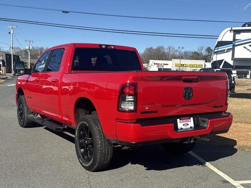 2024 RAM 2500 Big Horn Crew Cab 4x4 6'4' Box