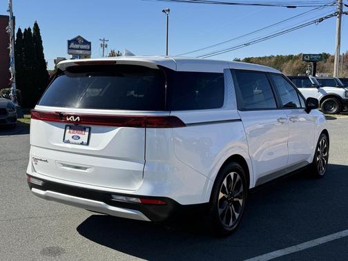 2022 Kia Carnival EX