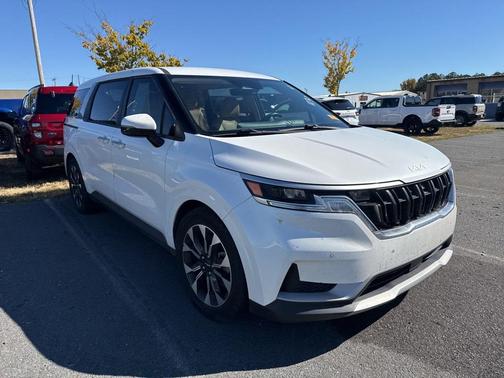 2022 Kia Carnival EX