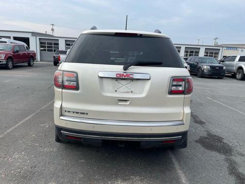 White Diamond Clearcoat 2014 GMC Acadia SLT-1