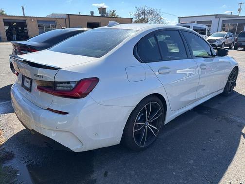 2021 BMW 330 330i