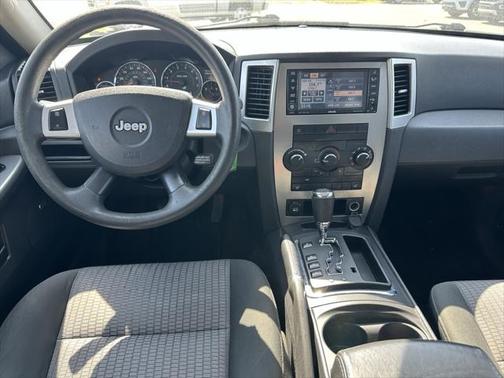 2009 Jeep Grand Cherokee Laredo
